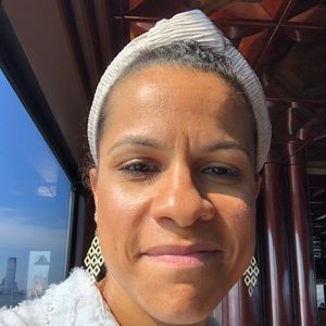 Meet your Posher, Meredith